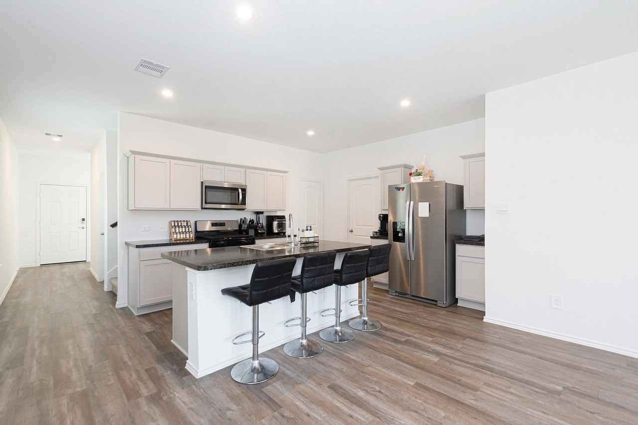 Wyndham Ridge Ln - Photo 7 of 8
