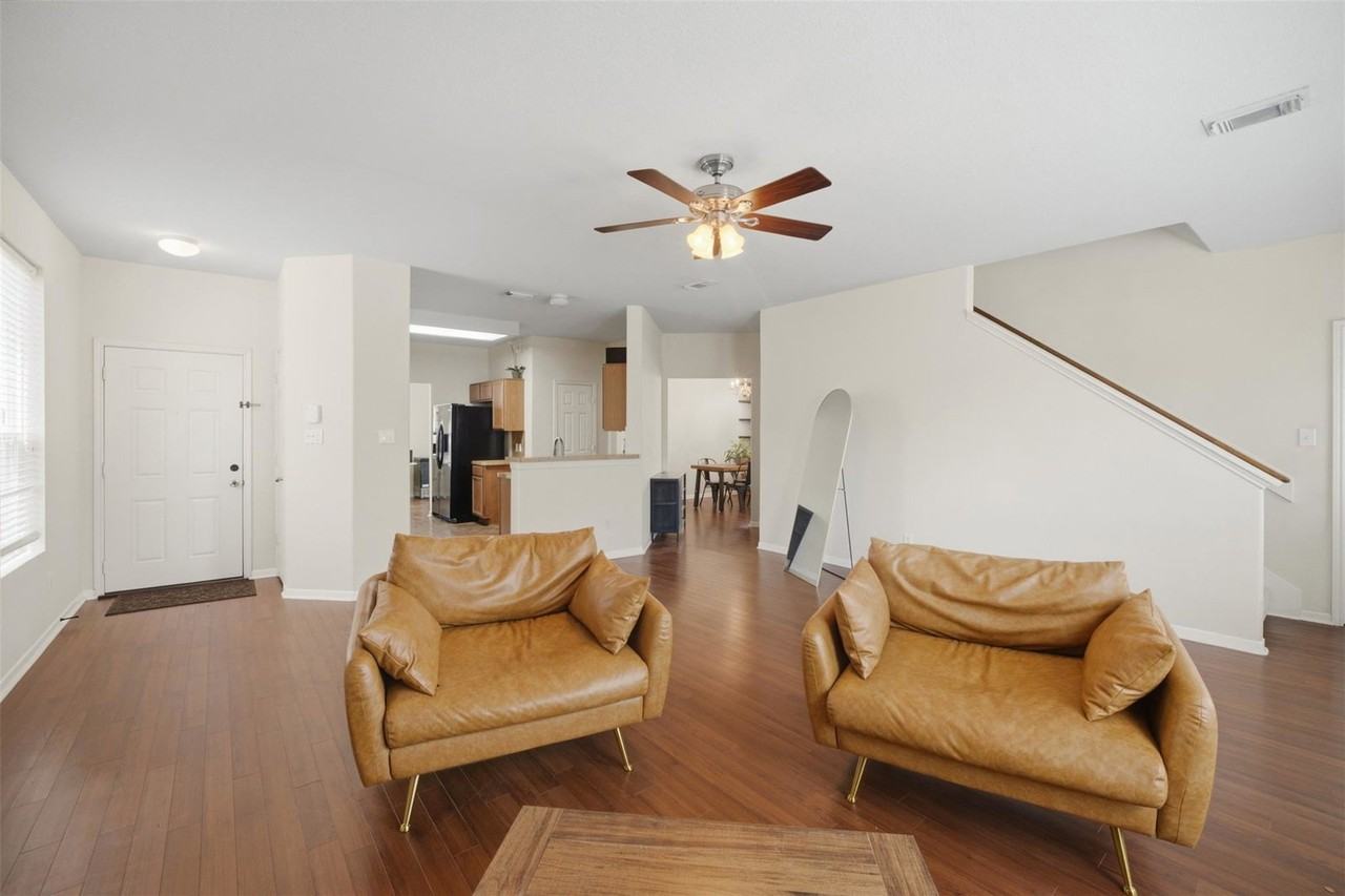 Forest Hurst Dr - Photo 4 of 8