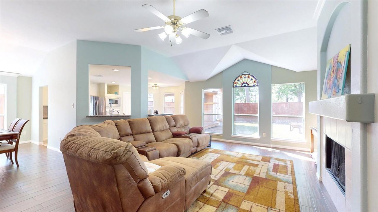 Knollwood Trl - Photo 3 of 8