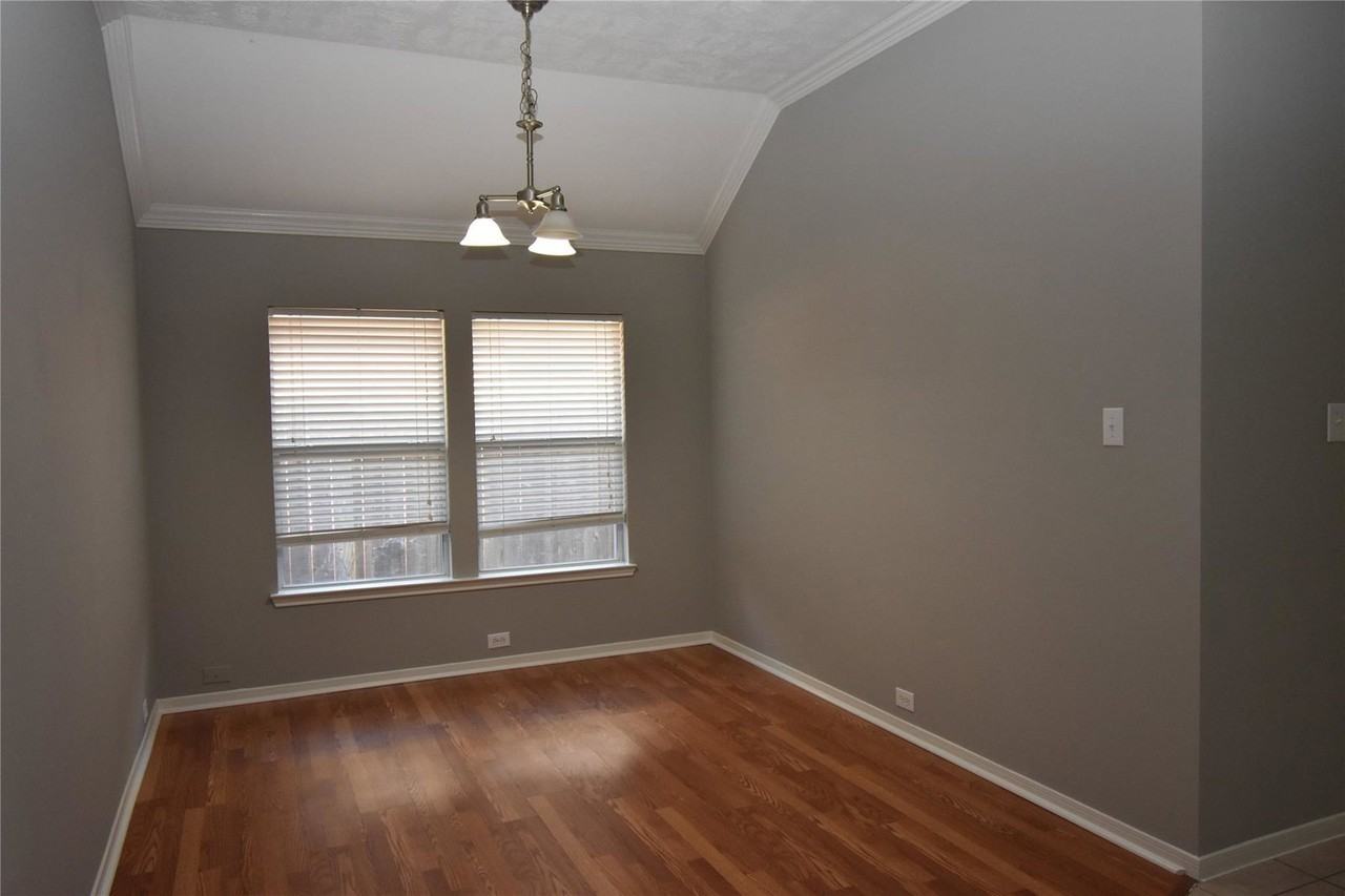 Brackenton Crest Dr - Photo 4 of 8