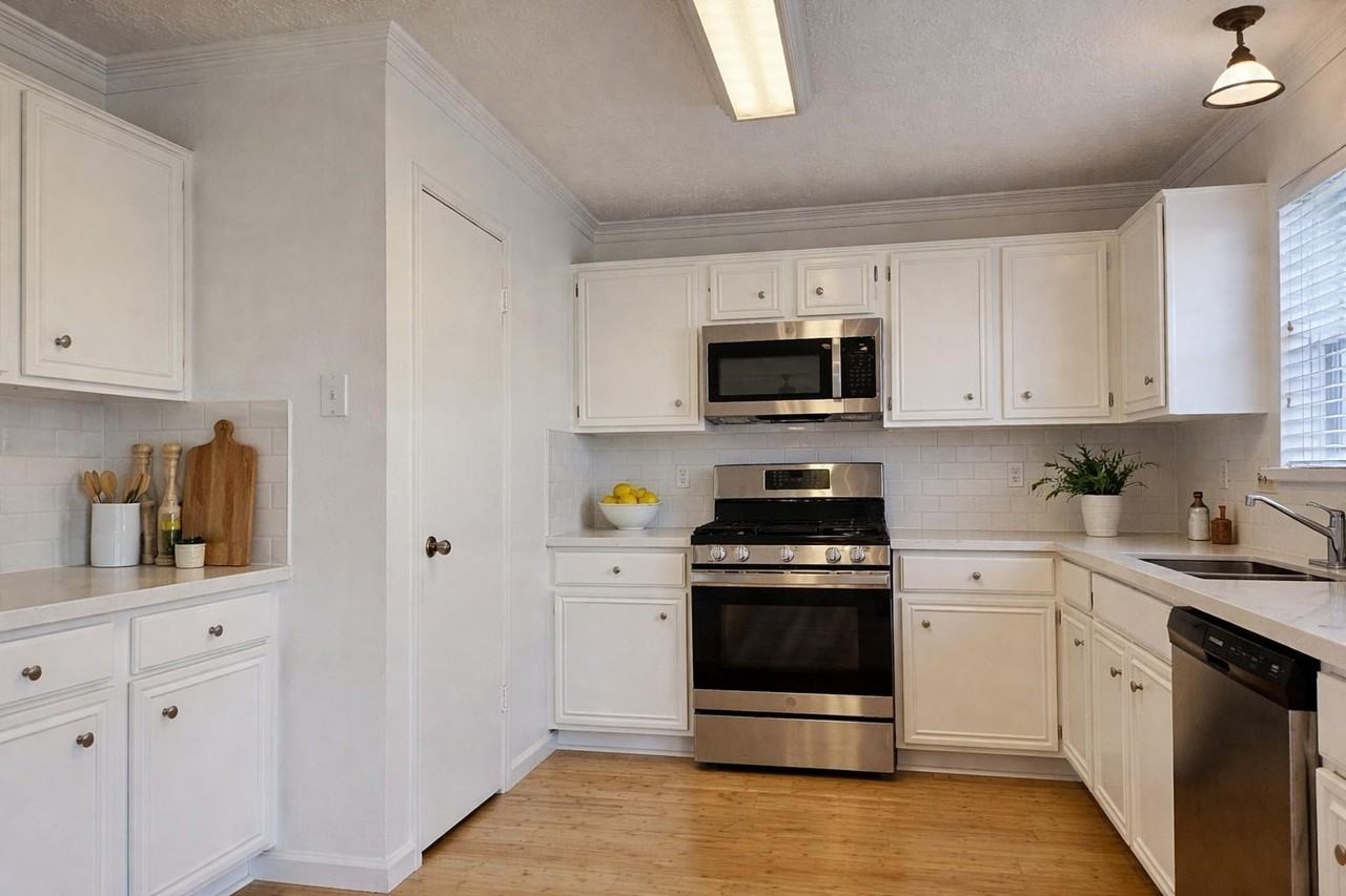 August Leaf Dr - Photo 4 of 8