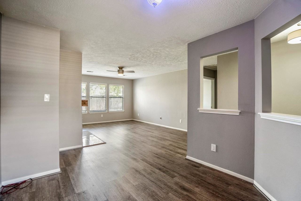 Roserock Ln - Photo 6 of 8