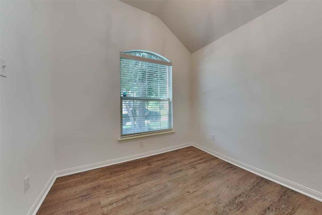 E Sage Creek Pl - Photo 6 of 8