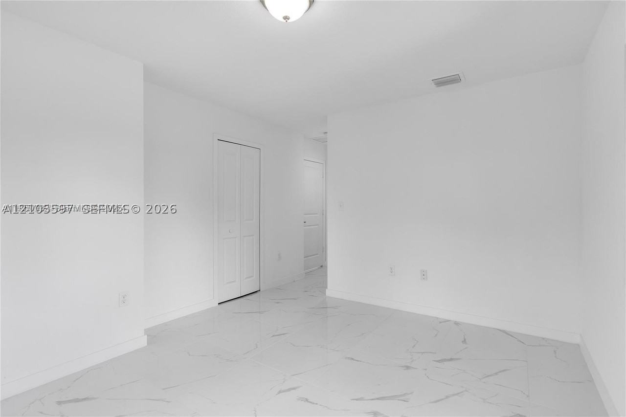1823 Nw 69th St #1823 - Photo 4 of 20