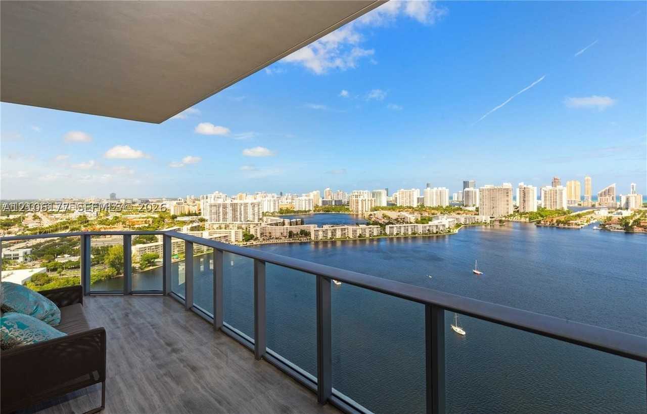 17301 Biscayne Blvd - Photo 6 of 20