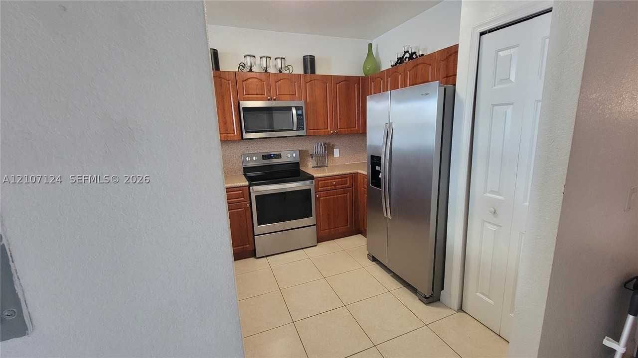 3985 Sw 155th Ave #306 - Photo 3 of 22