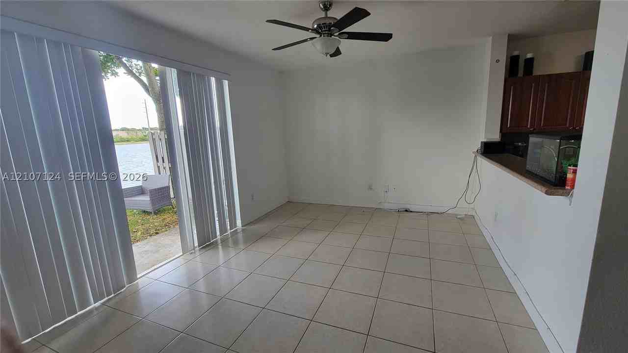 3985 Sw 155th Ave #306 - Photo 6 of 22