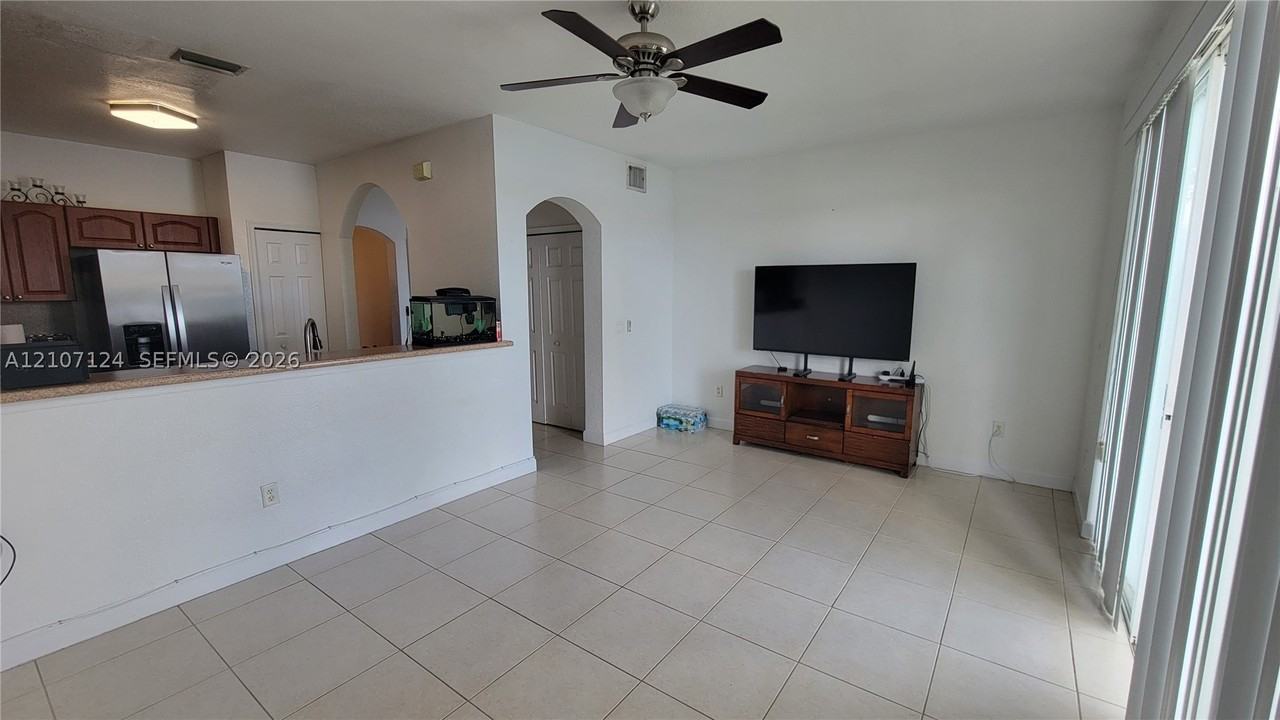 3985 Sw 155th Ave #306 - Photo 7 of 22