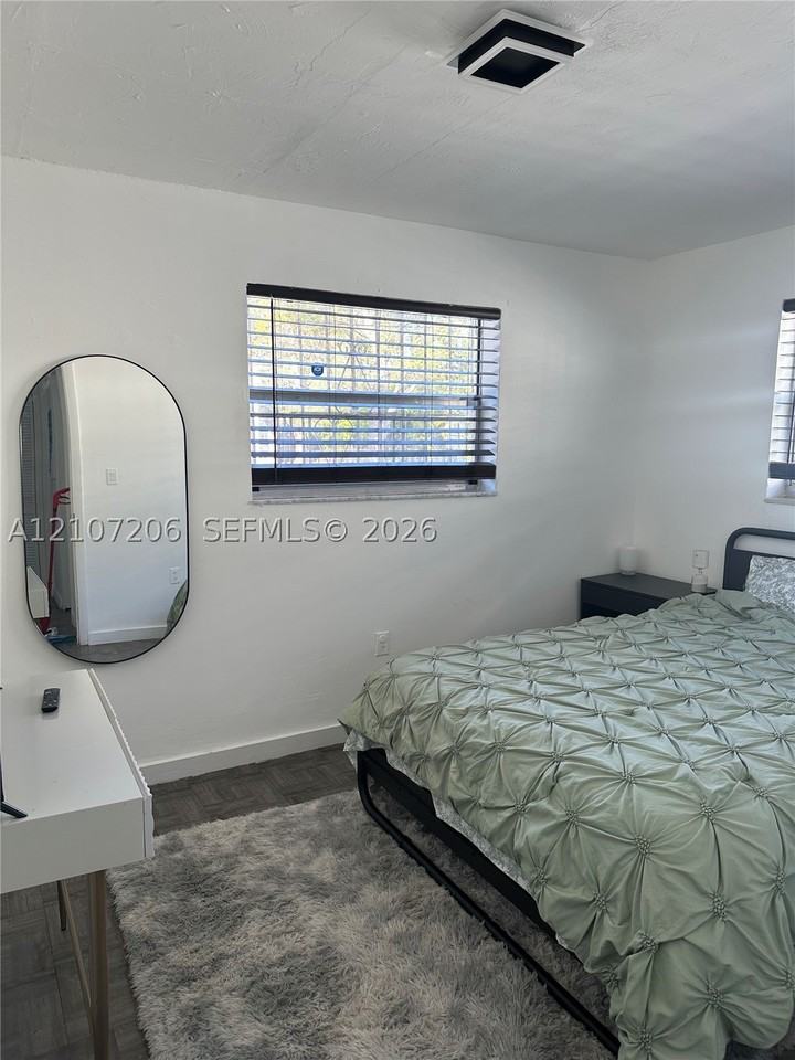812 Nw 55th Ter #812 - Photo 6 of 9