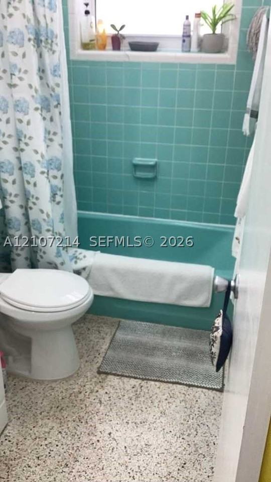 3181 Sw 18th St #6 - Photo 6 of 11