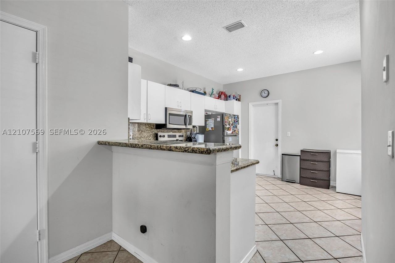 3765 San Simeon Cir #3765 - Photo 3 of 39