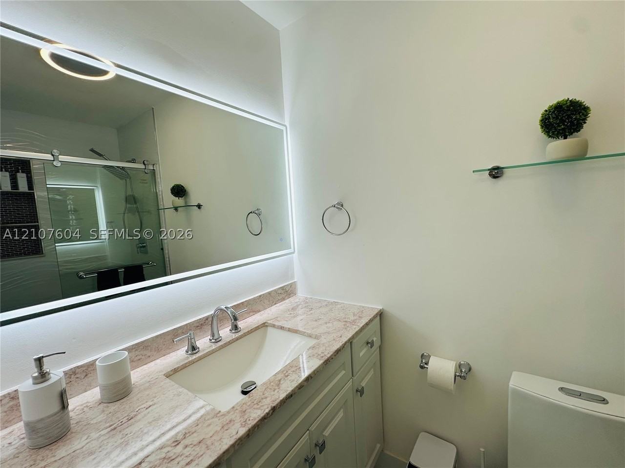 120 S 56th Ave - Photo 7 of 17