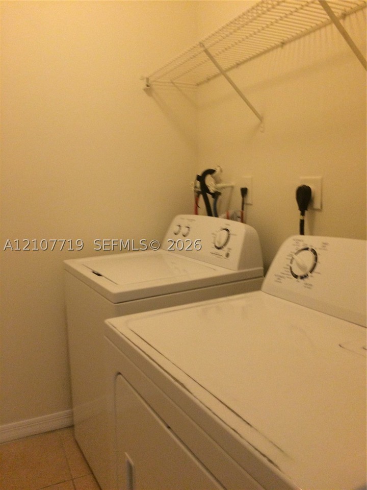 27303 Sw 138th Path #1 - Photo 5 of 5