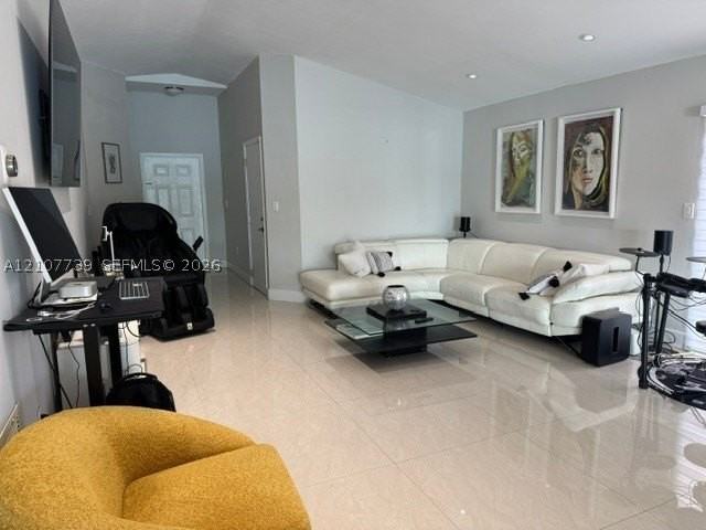 16284 Sw 100th Ter - Photo 2 of 18