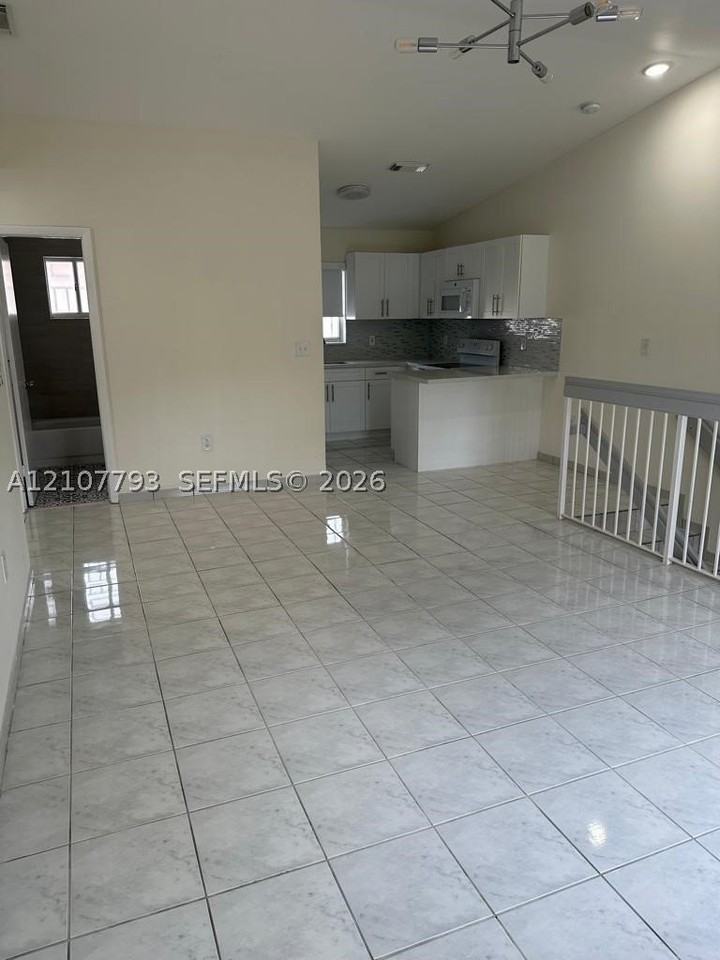 2208 W 74th St #202-21 - Photo 2 of 10