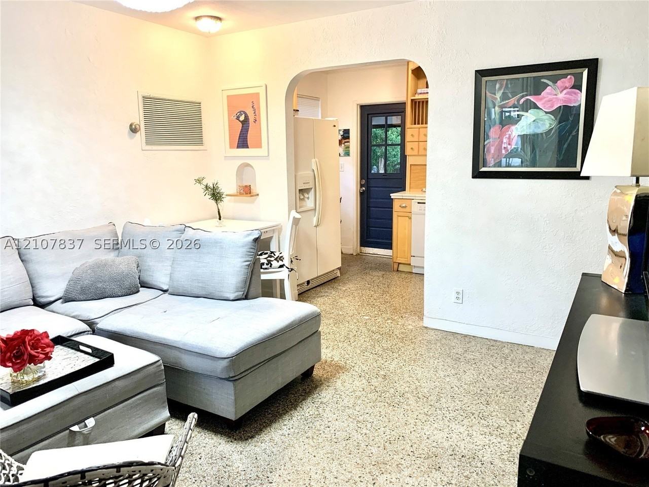 845 Sw 11th Ct - Photo 2 of 21