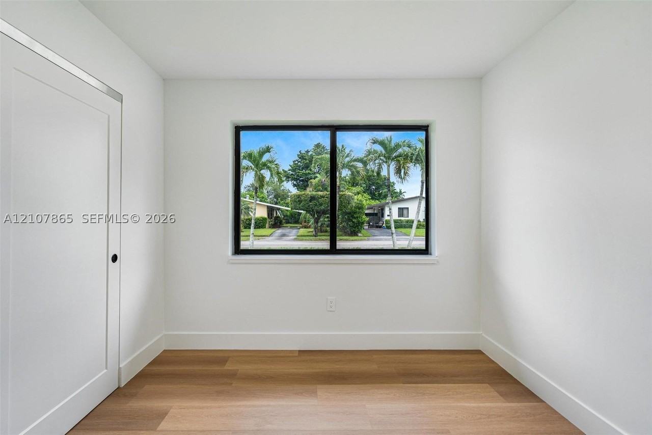 1700 Sw 71st Ct #0 - Photo 5 of 10