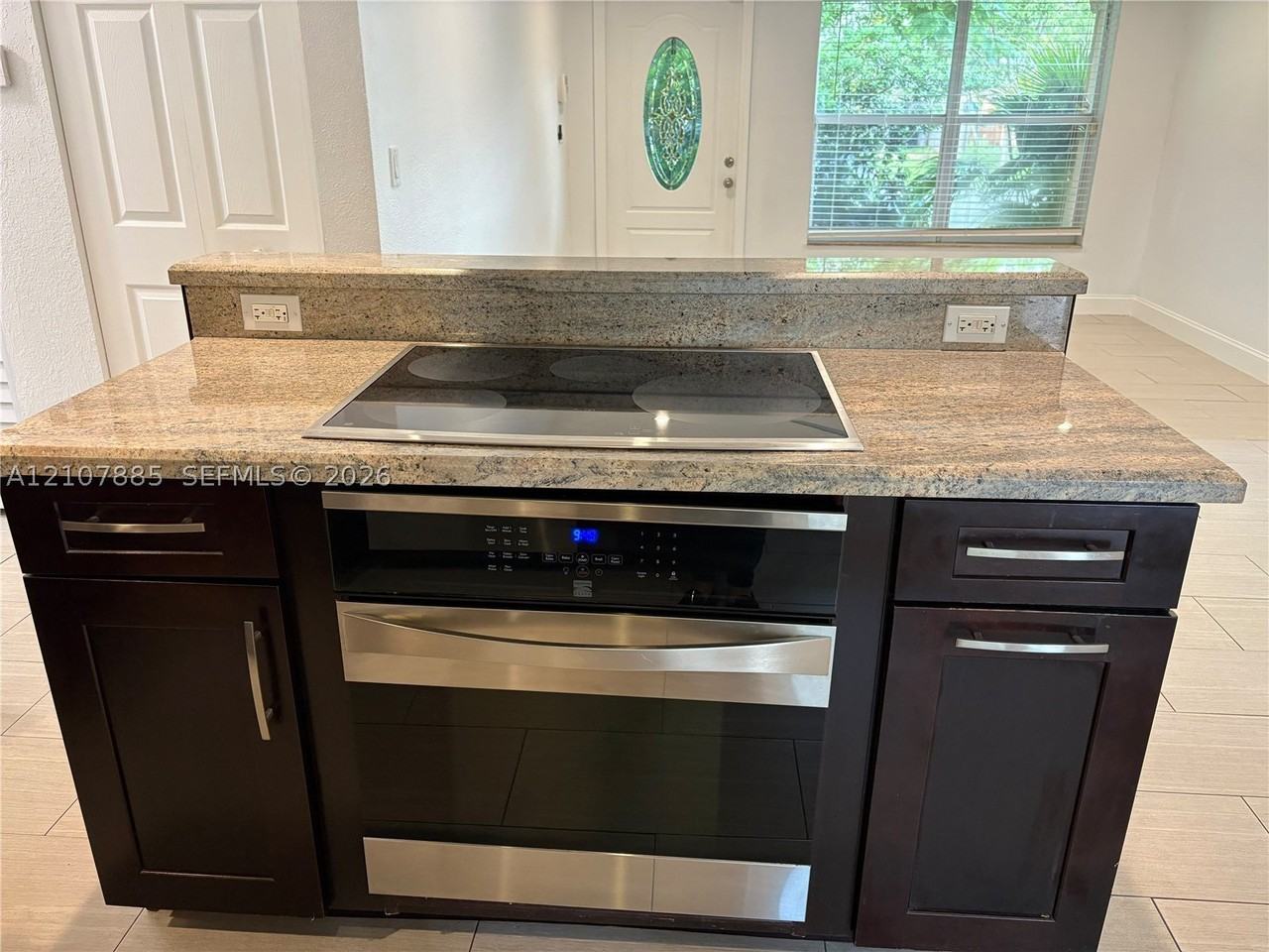 4840 Nw 10th Ter - Photo 7 of 30