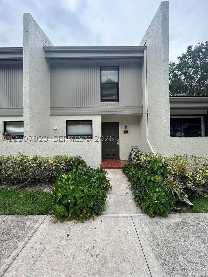 9884 Nw 15th St #182 - Photo 3 of 39
