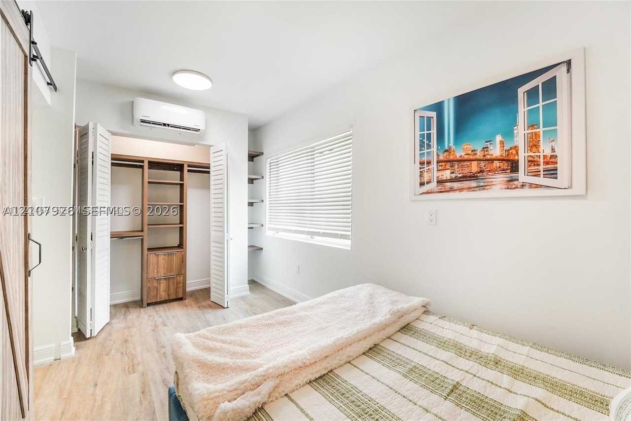 1351 Euclid Ave #12 - Photo 5 of 9
