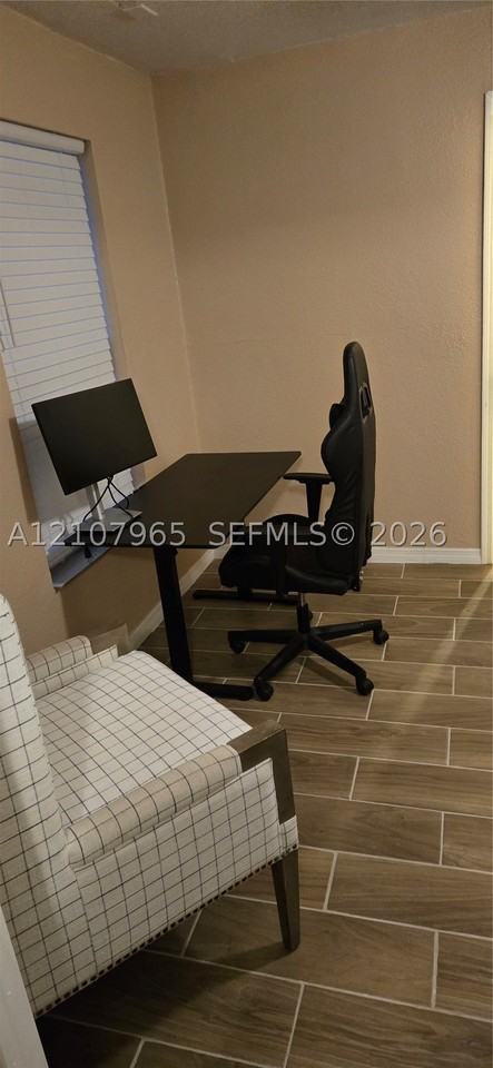 2879 Sw 10th St #B - Photo 2 of 3
