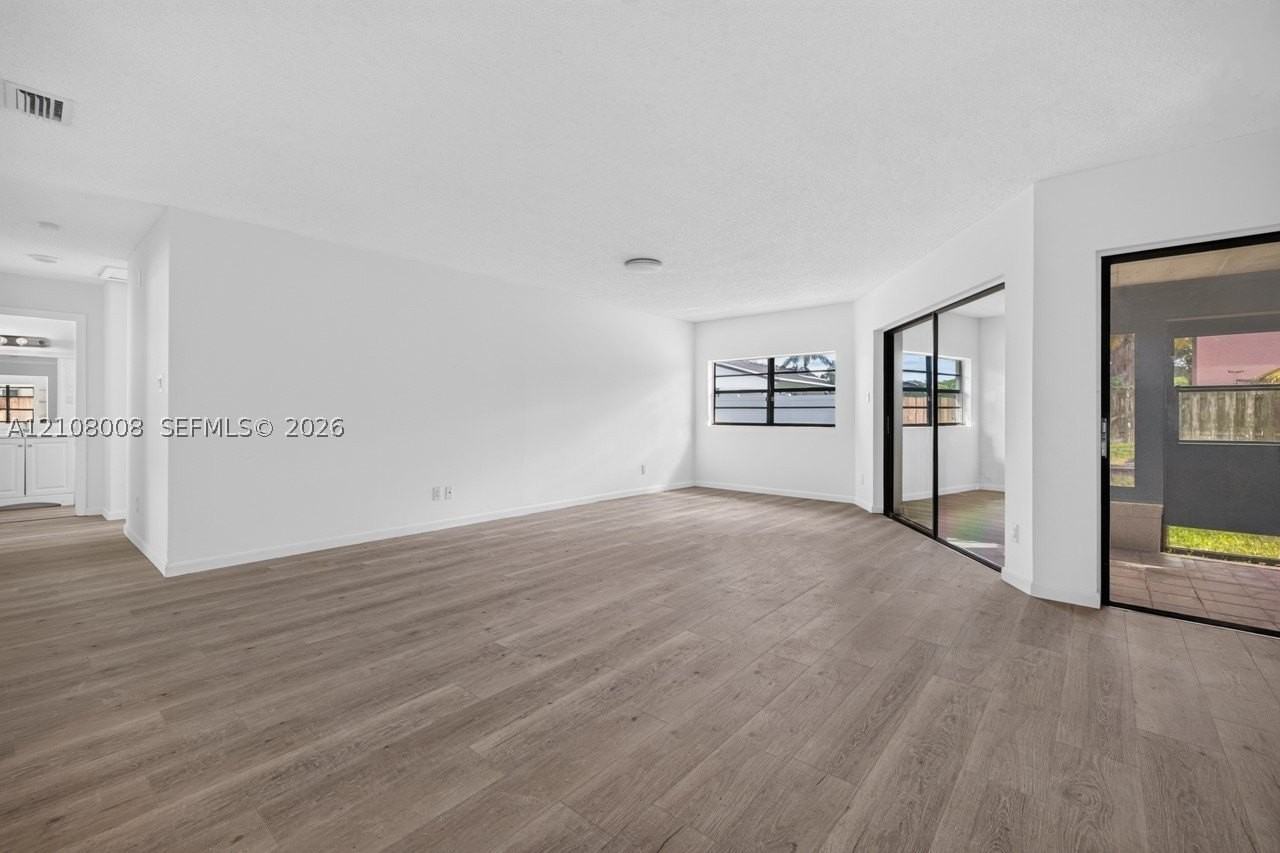 16708 Sw 5th Way - Photo 6 of 23