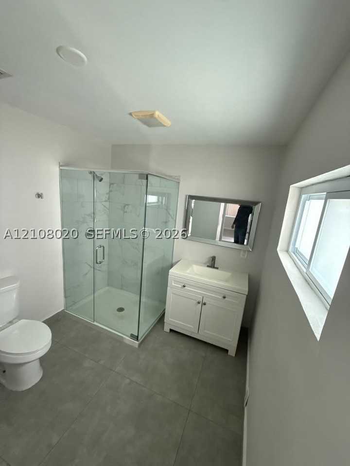 620 Nw 1st Ave - Photo 6 of 12