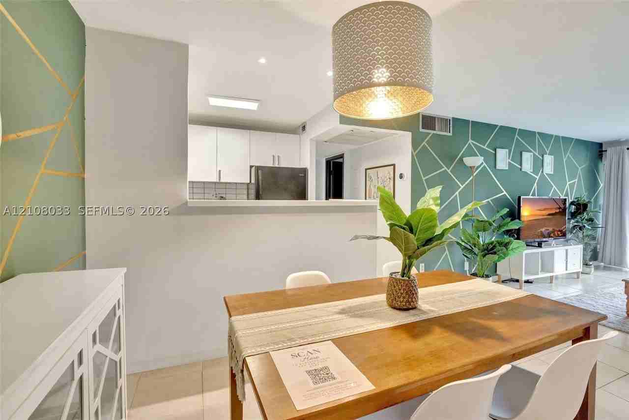 5821 Washington St #30 - Photo 4 of 12