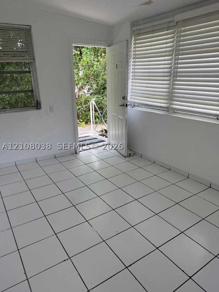 2282 Sw 15th St #2 - Photo 5 of 6