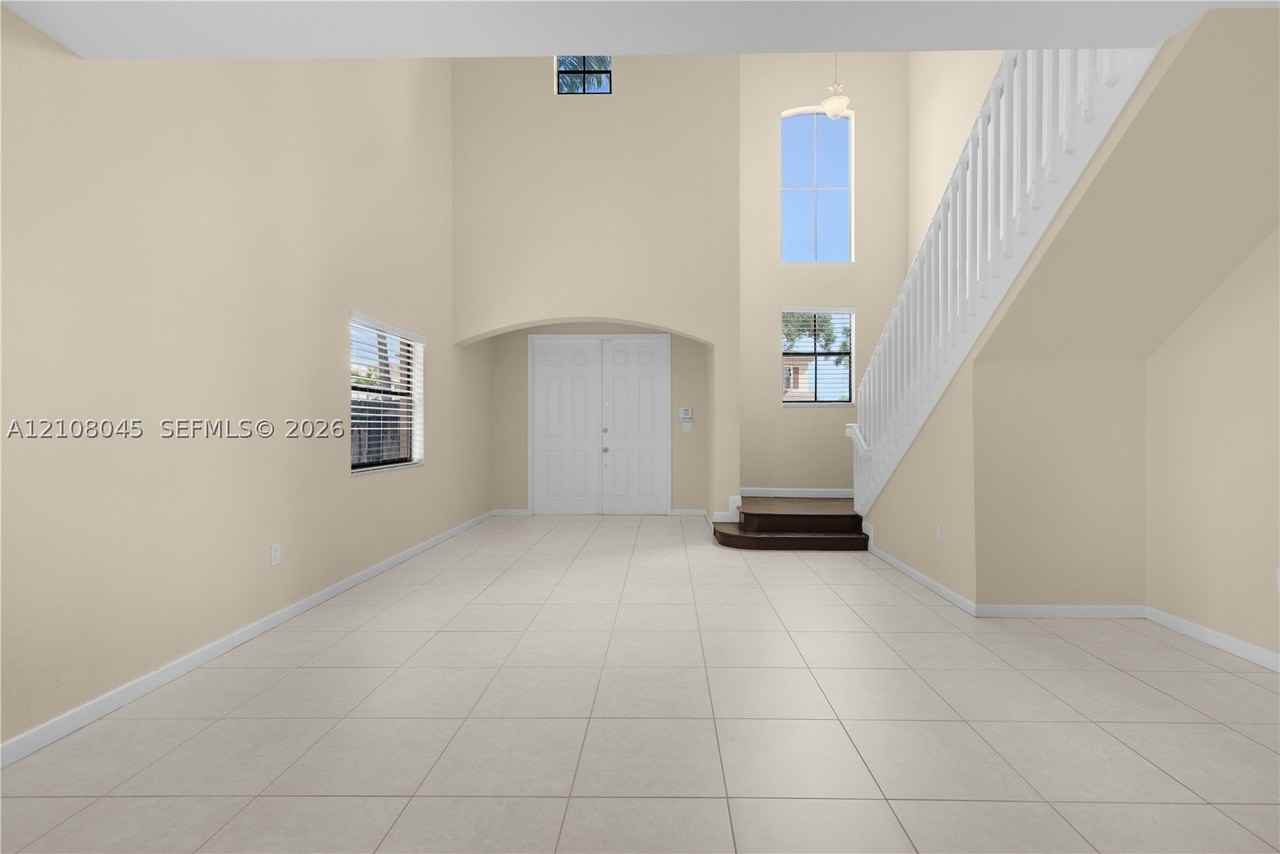 11358 Sw 243rd Ter - Photo 4 of 44
