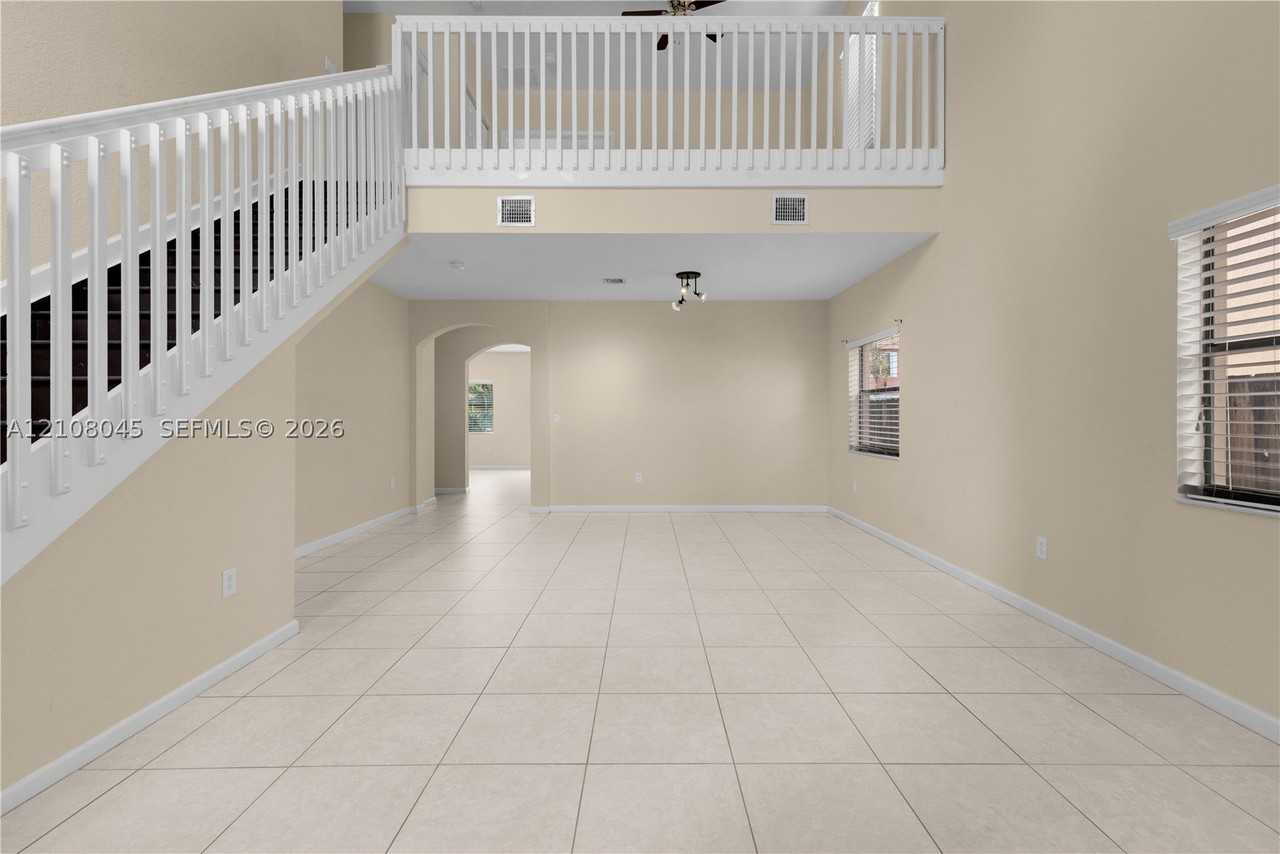 11358 Sw 243rd Ter - Photo 7 of 44