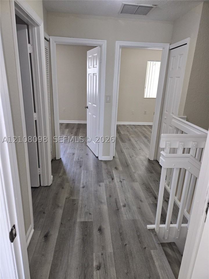 1442 Se 24th Ct #358 - Photo 5 of 15