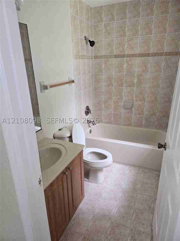 1442 Se 24th Ct #358 - Photo 6 of 15