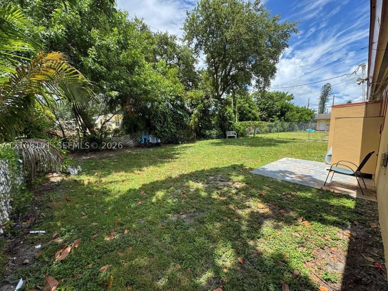 6318 Buchanan St #2 - Photo 5 of 9