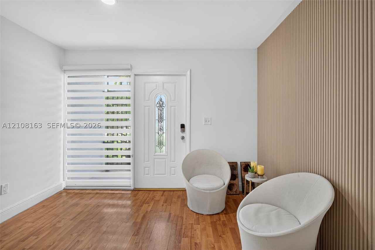 11510 Sw 5th St #1 - Photo 5 of 22