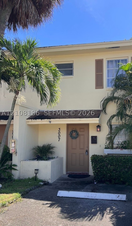 3007 Nw 68th St #9C - Photo 6 of 6