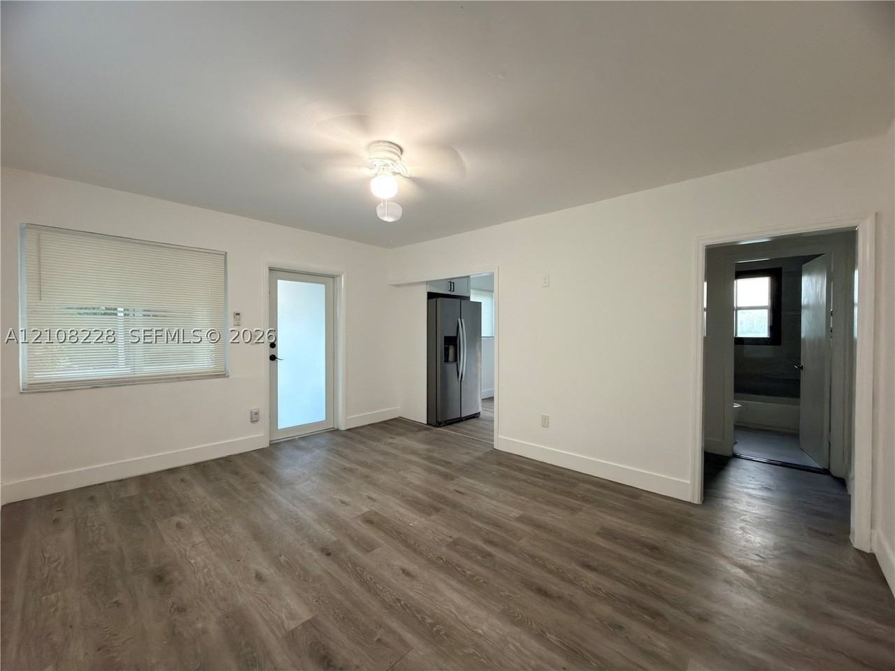 1035 Atlantic Ave #1035 - Photo 5 of 15