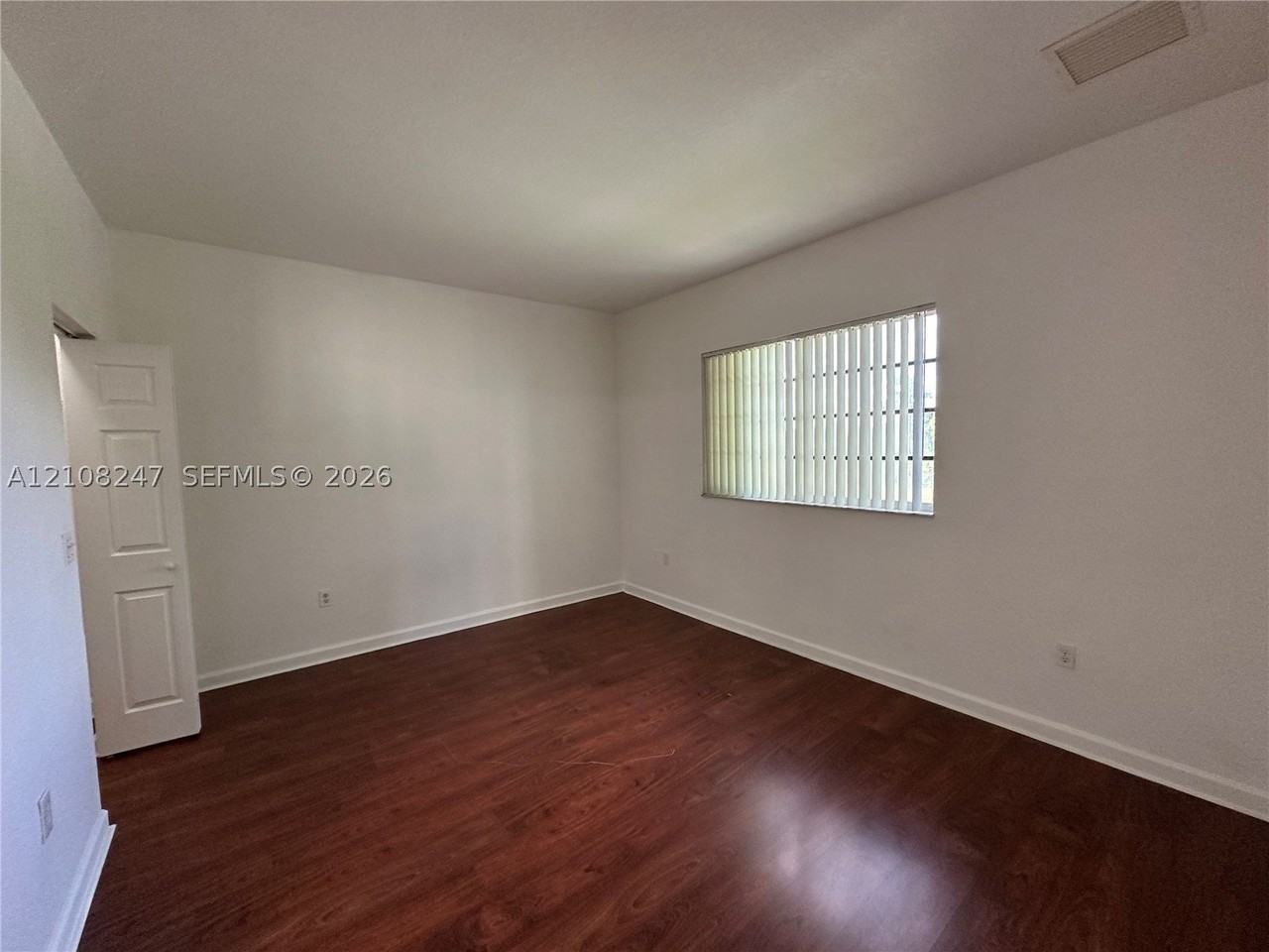 2641 Ne 4th St #204 - Photo 6 of 26