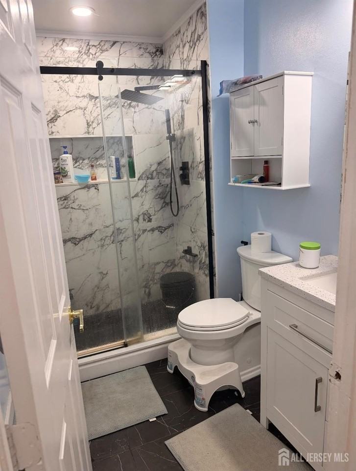 154 Zwolak Ct - Photo 4 of 10