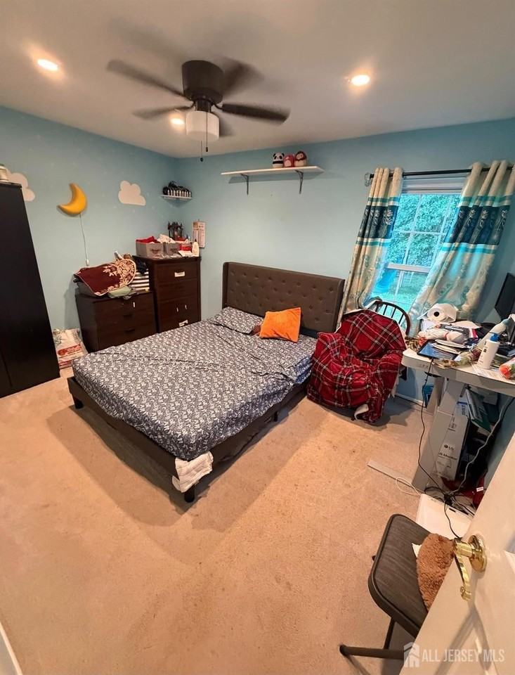 154 Zwolak Ct - Photo 7 of 10