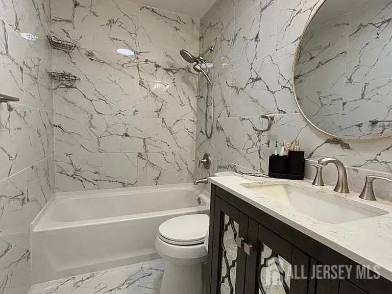 115 Willett Ave #18C - Photo 6 of 10