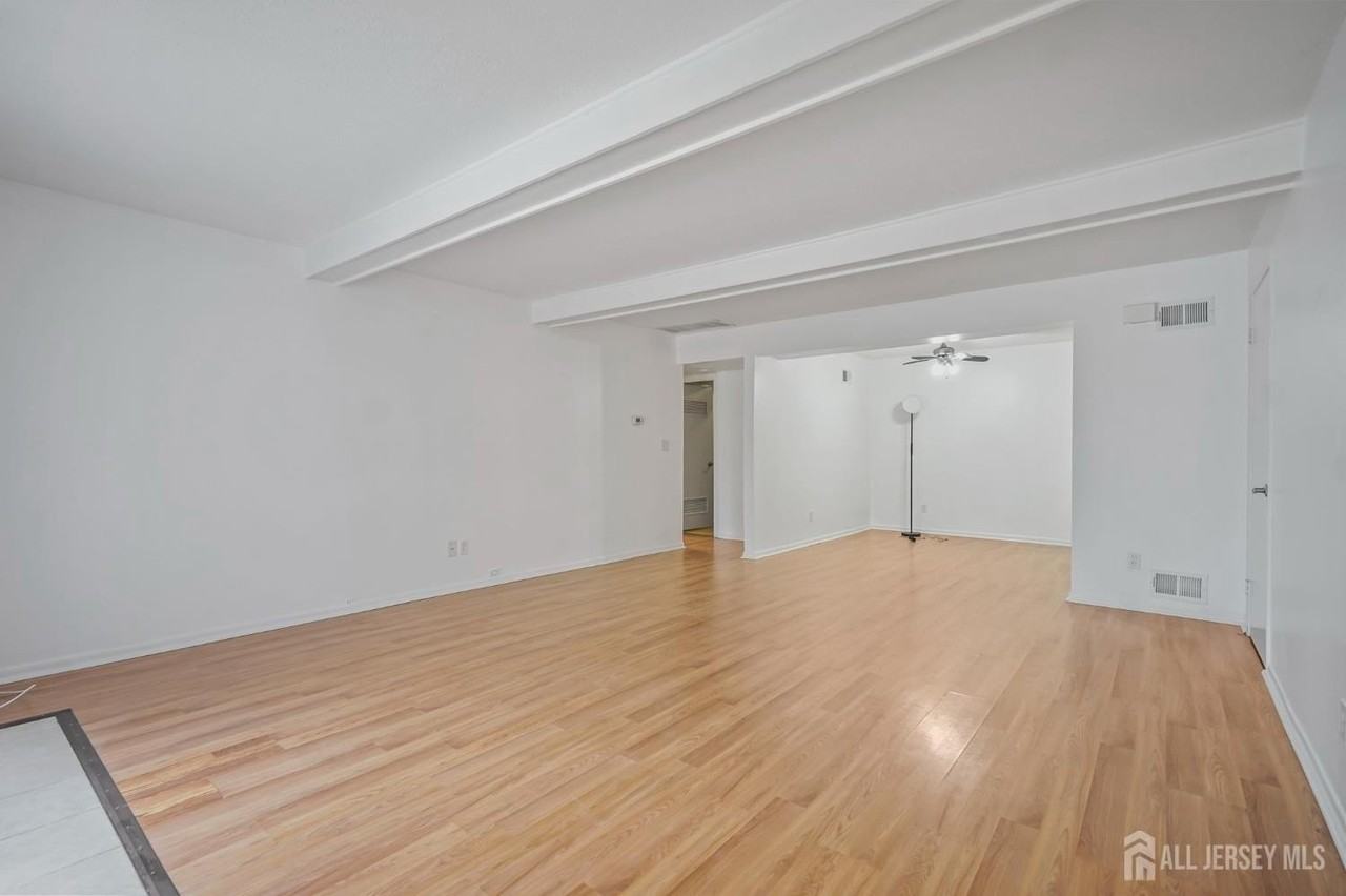 53 Foxtail Lane - Photo 4 of 22