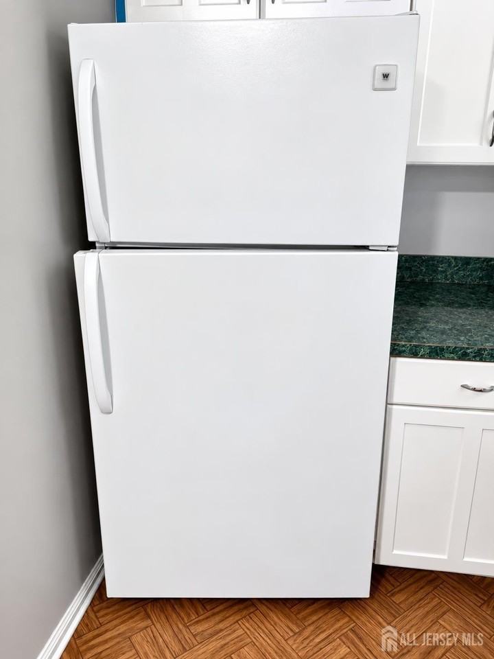 113 Primrose Ln - Photo 6 of 8