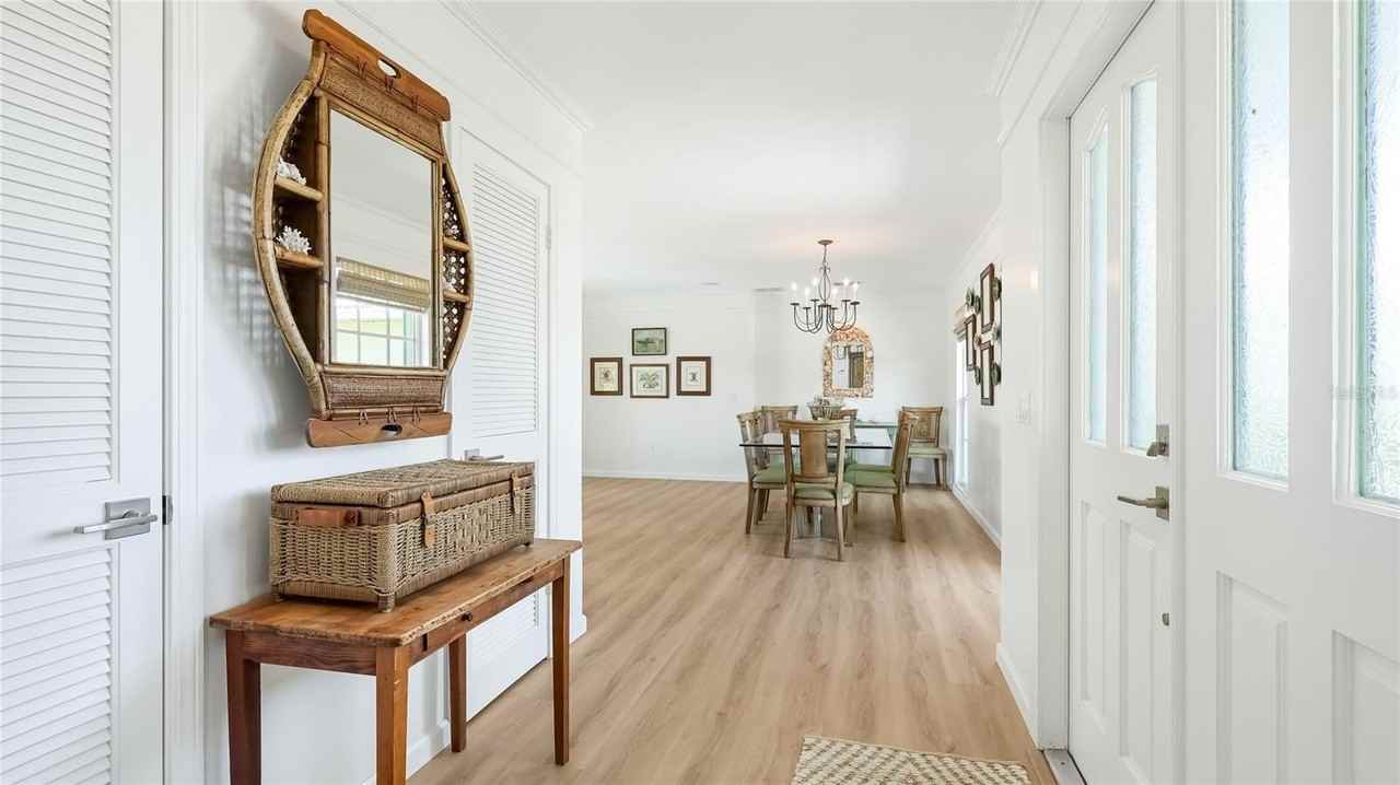 539 67th St - Photo 4 of 19