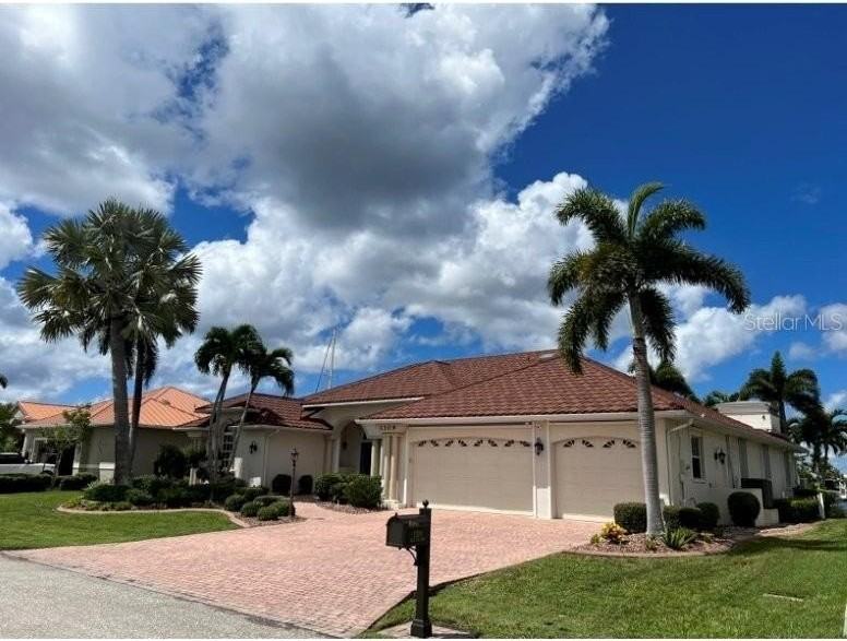 1309 Casey Key Dr - Photo 2 of 45