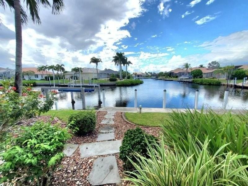1309 Casey Key Dr - Photo 5 of 45