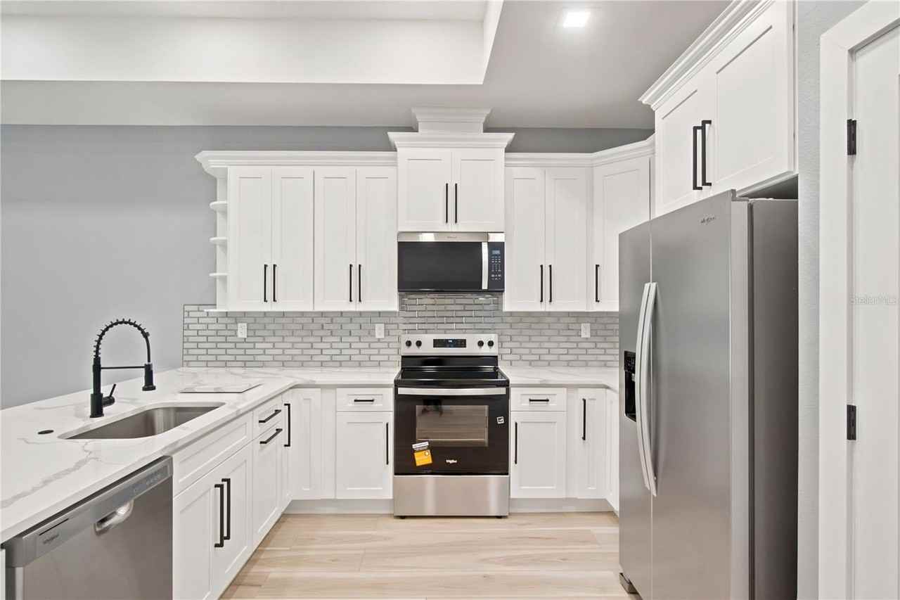 2 Buttonbush Ln #A - Photo 3 of 20