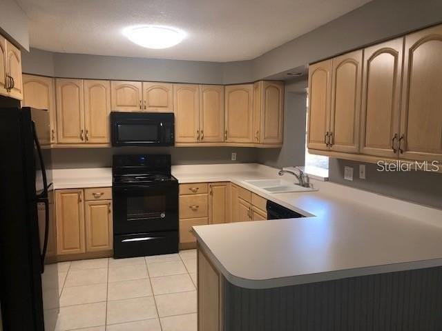 2913 Lake Louise Dr - Photo 3 of 9