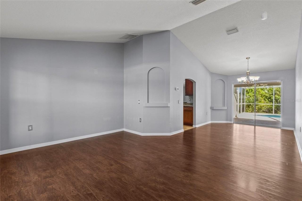 10074 Hackensack St - Photo 4 of 44