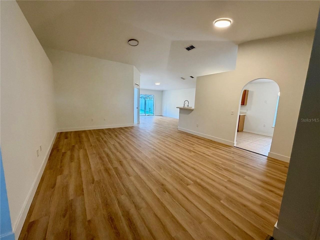 2130 Corner School Dr - Photo 3 of 21